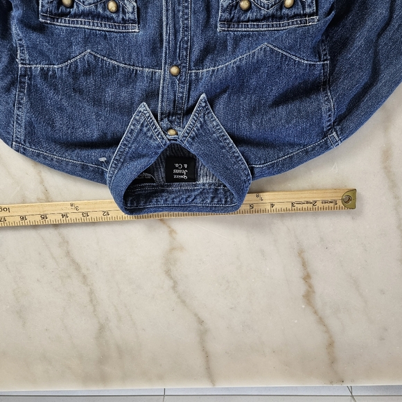 Classic Denim Button-Down by Quizz, Small Size 100% Cotton - Picture 7 of 9
